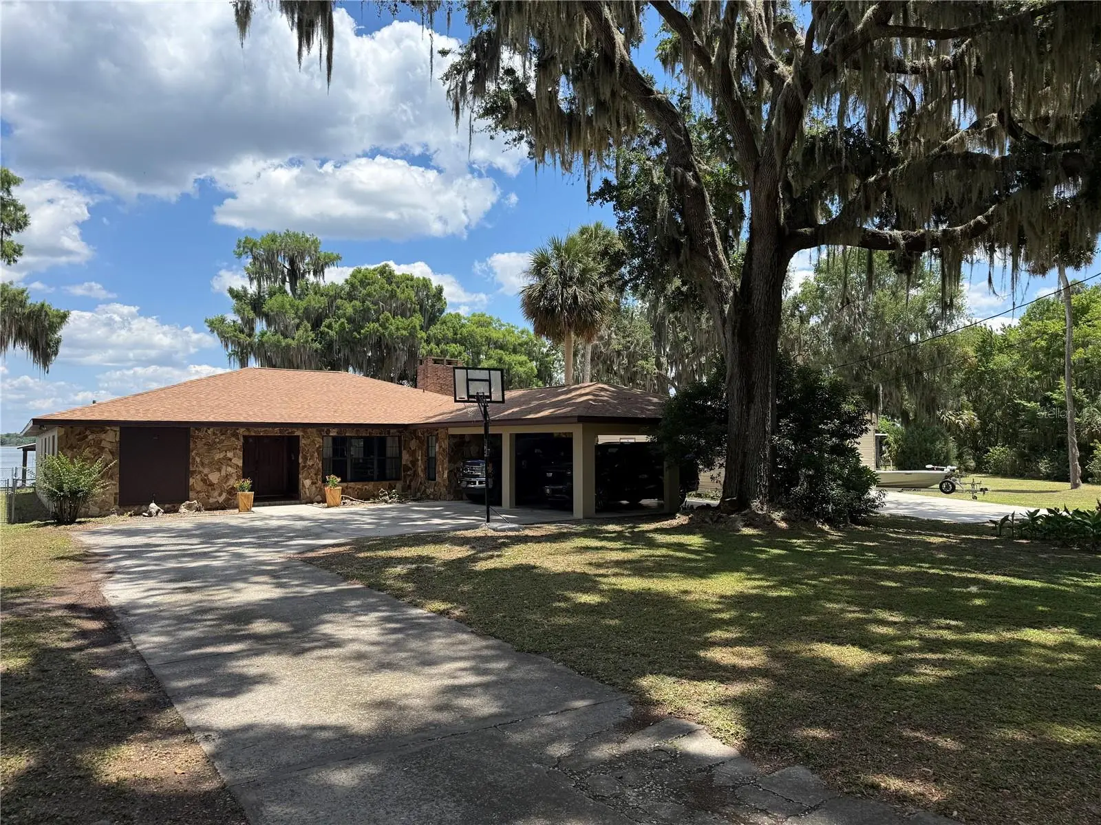 4232 County Road 400, FL
