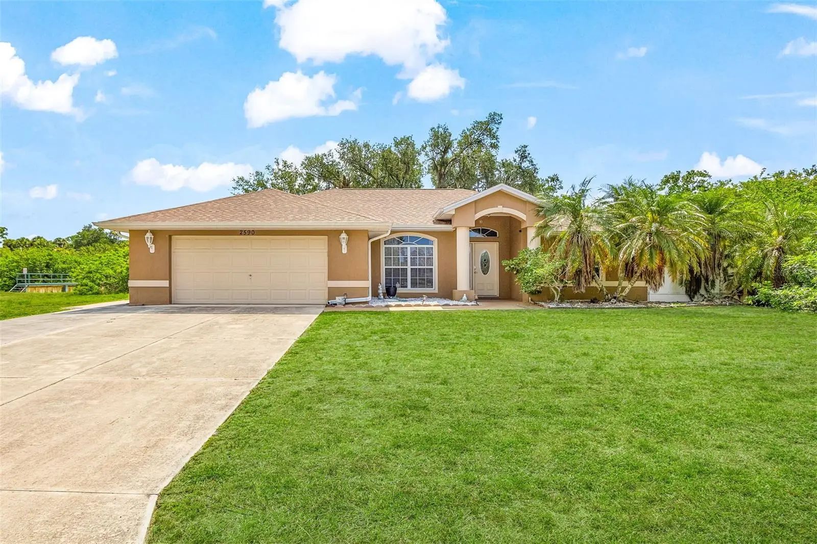 2590 Abbotsford Street, FL
