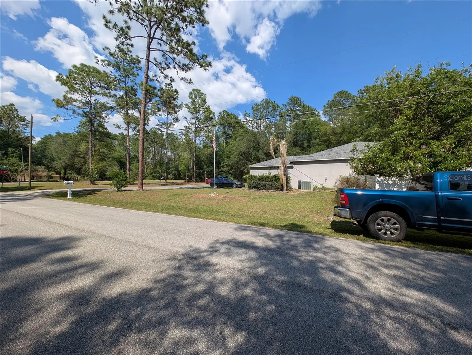 202nd Ct, FL