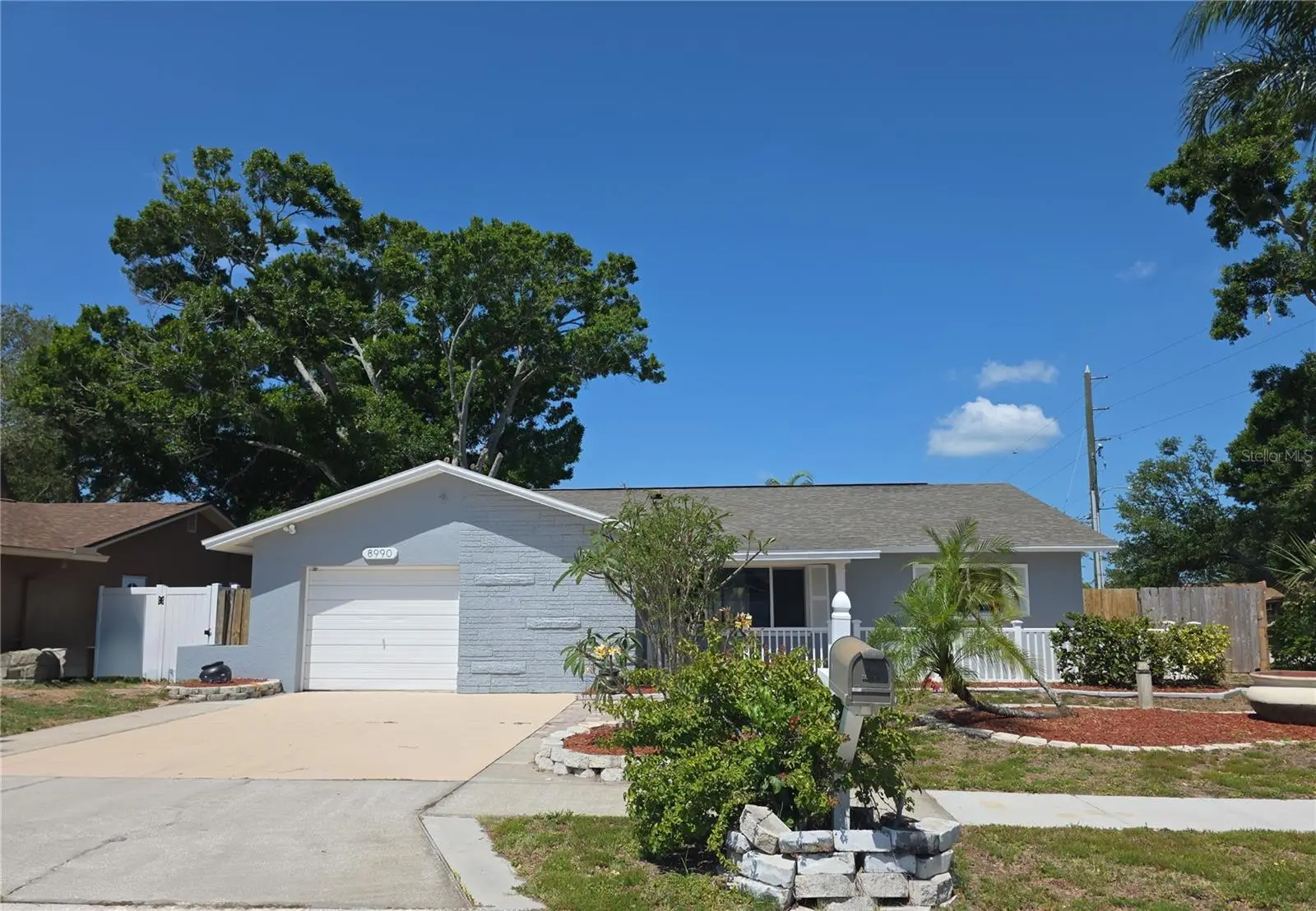 8990 123rd Way, FL