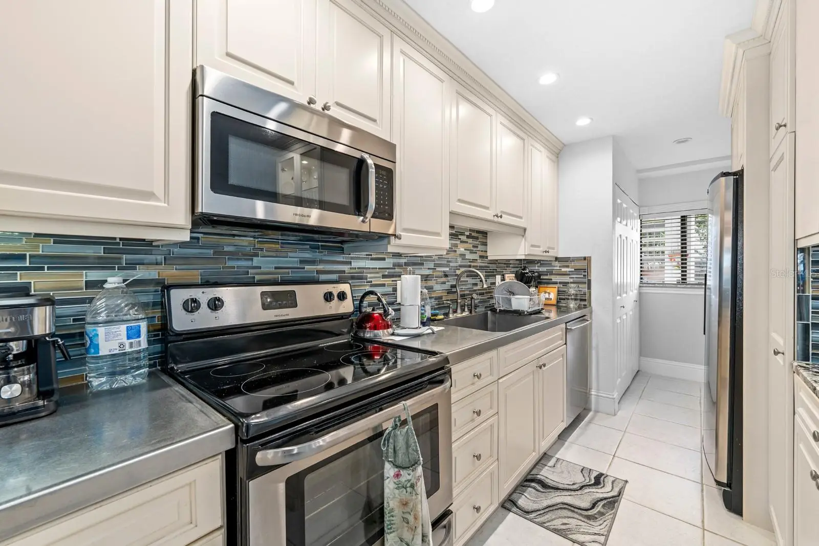 816 Bahia Del Sol Drive, FL