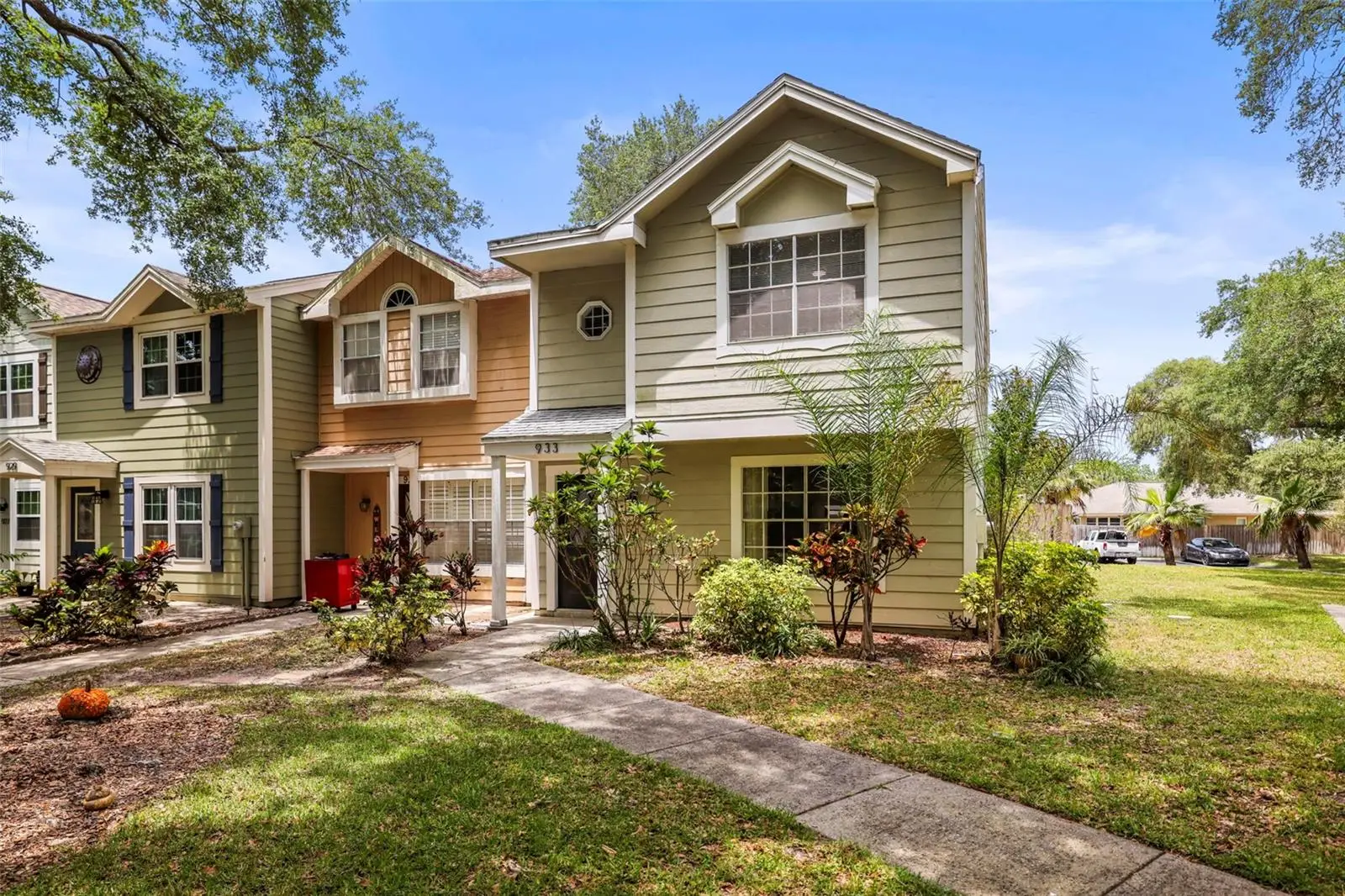 933 Hamilton Court, FL