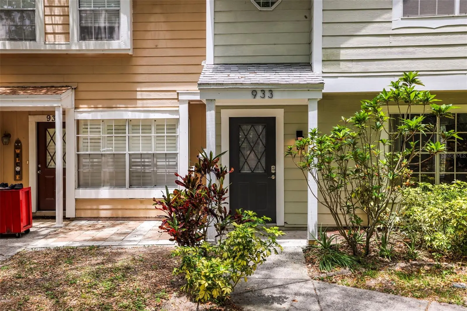 933 Hamilton Court, FL