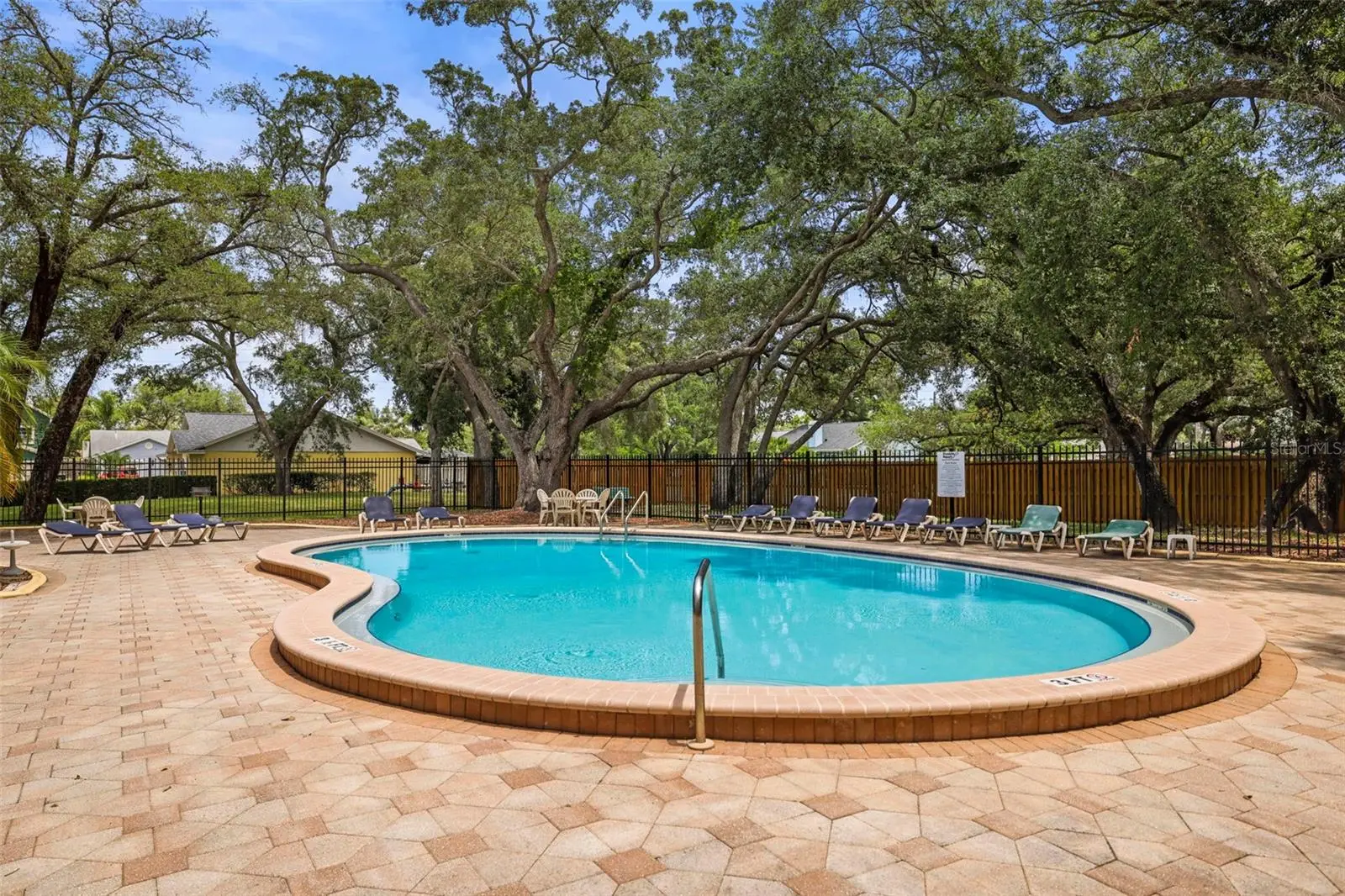 933 Hamilton Court, FL