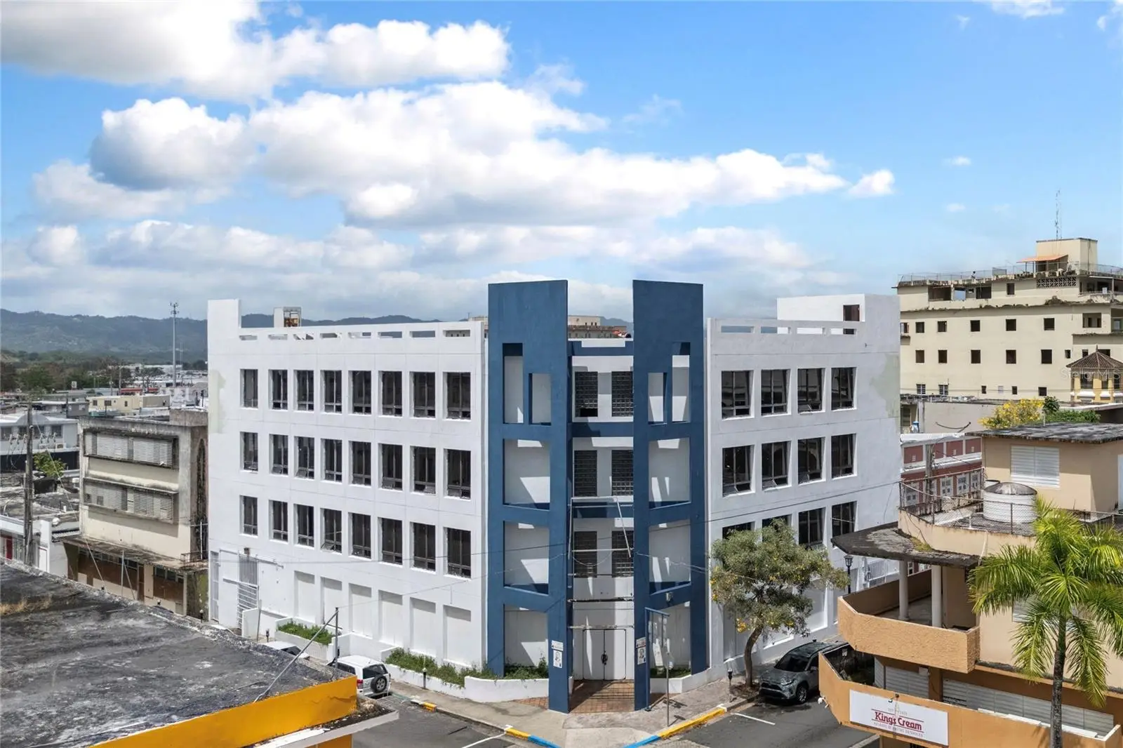 48 Esquina Corchado Y Ruiz Belvis, PR