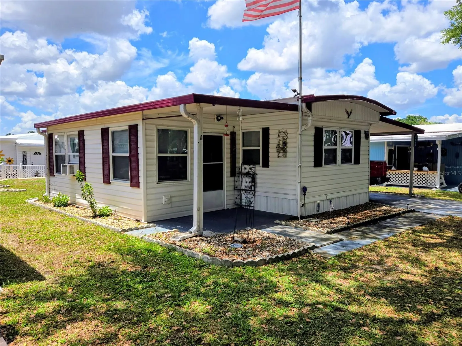 6235 Parksend Lane, FL