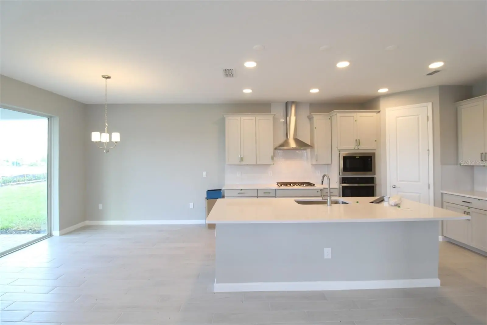 5284 High Line Drive, FL