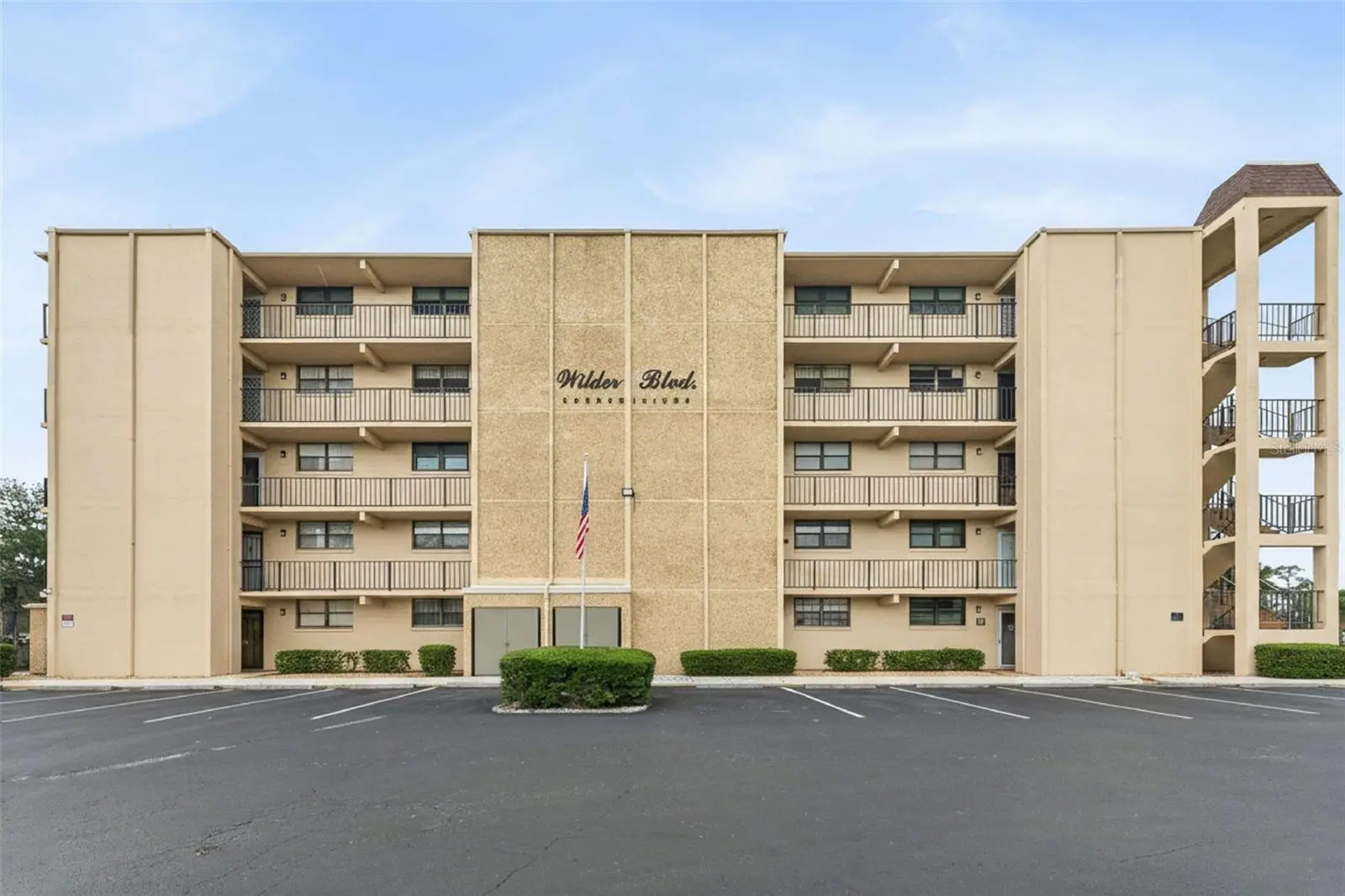 325 Wilder Boulevard, FL