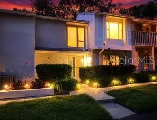 121 Crown Point Circle, FL