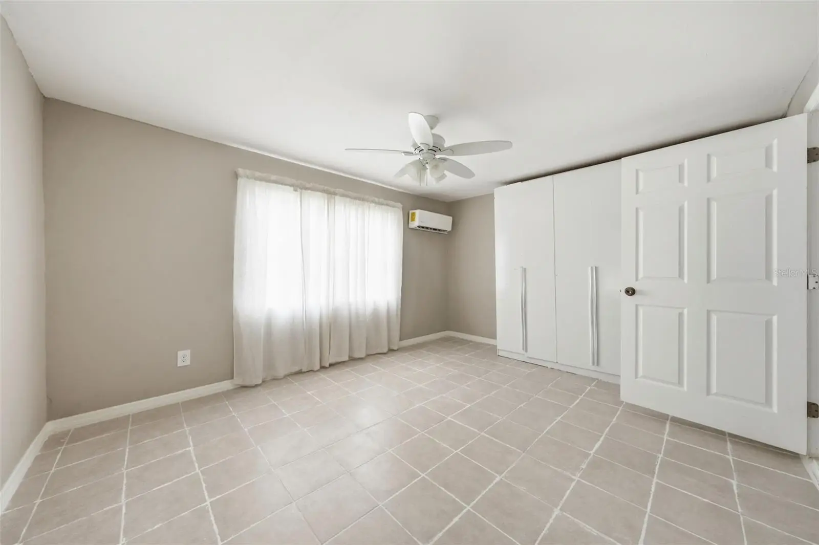 1311 Hillcrest Drive, FL