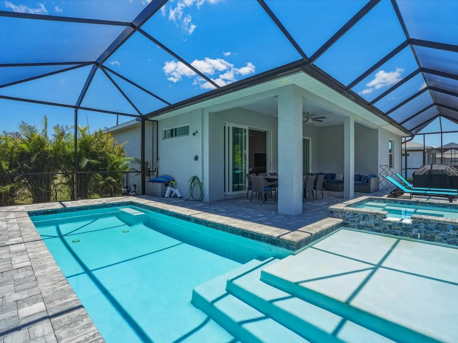 776 Rotonda Circle, FL