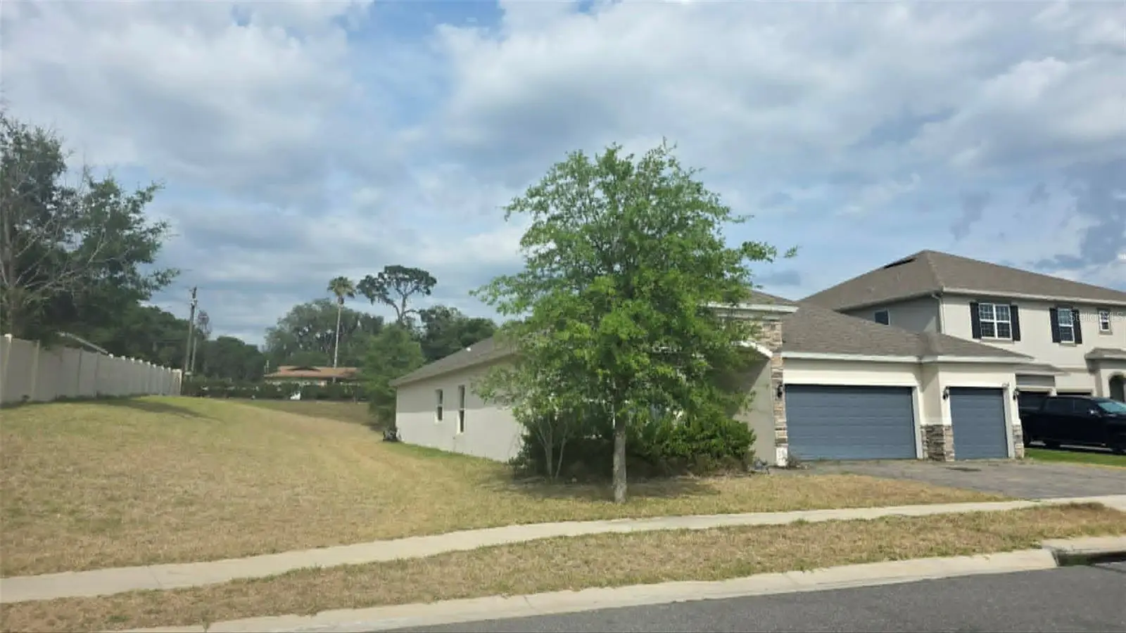 654 Avila Place, FL