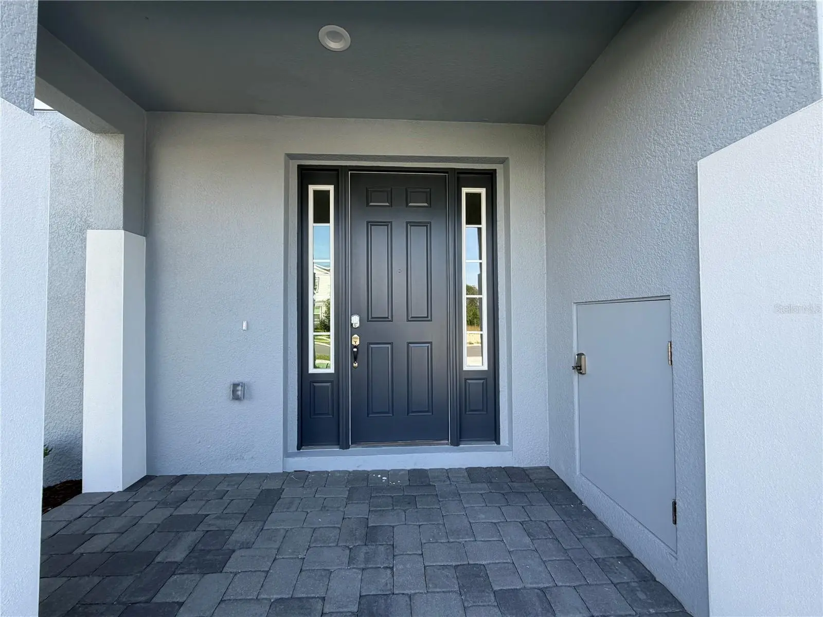 756 Farfields Street, FL