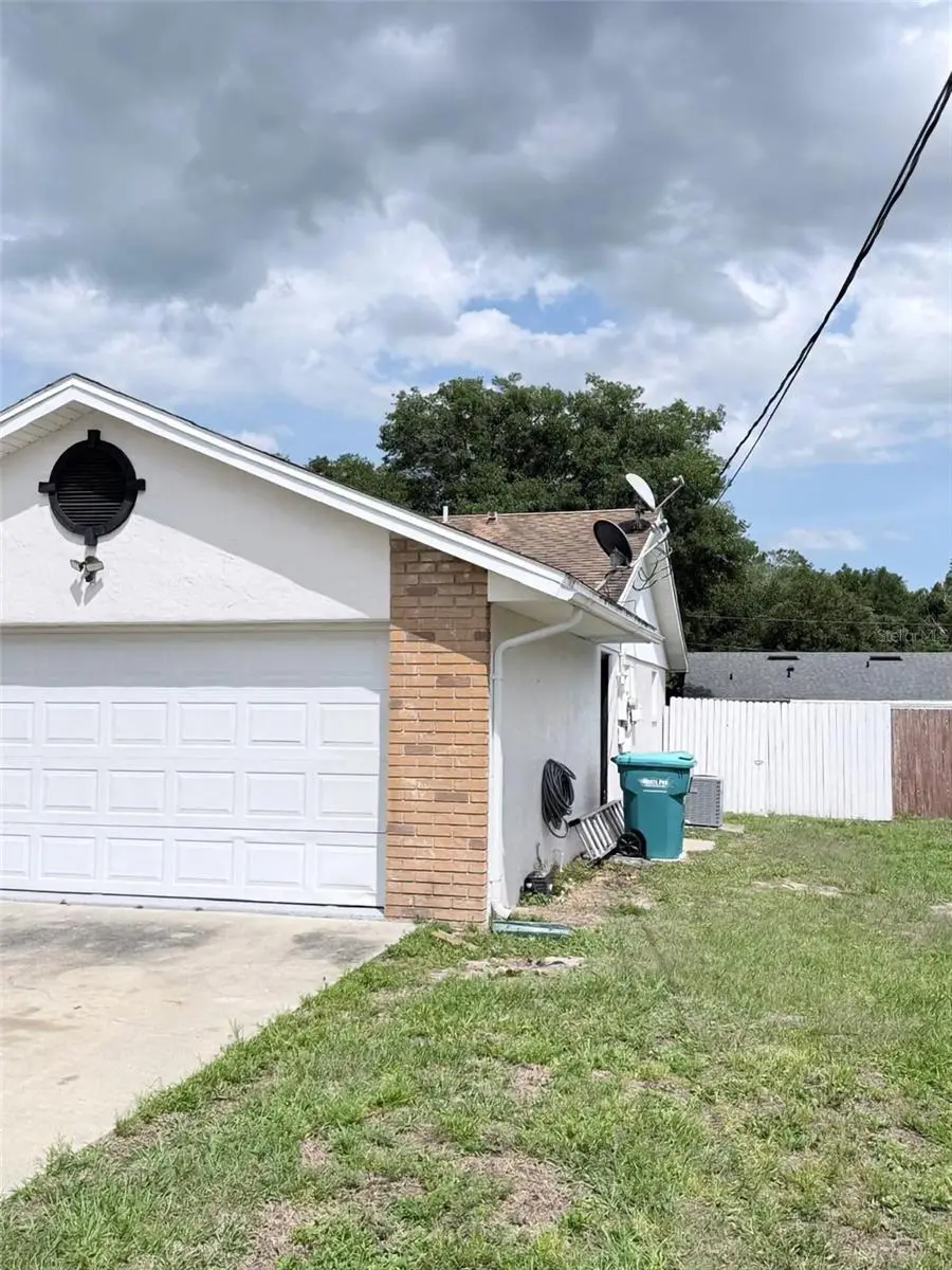 3237 London Avenue, FL