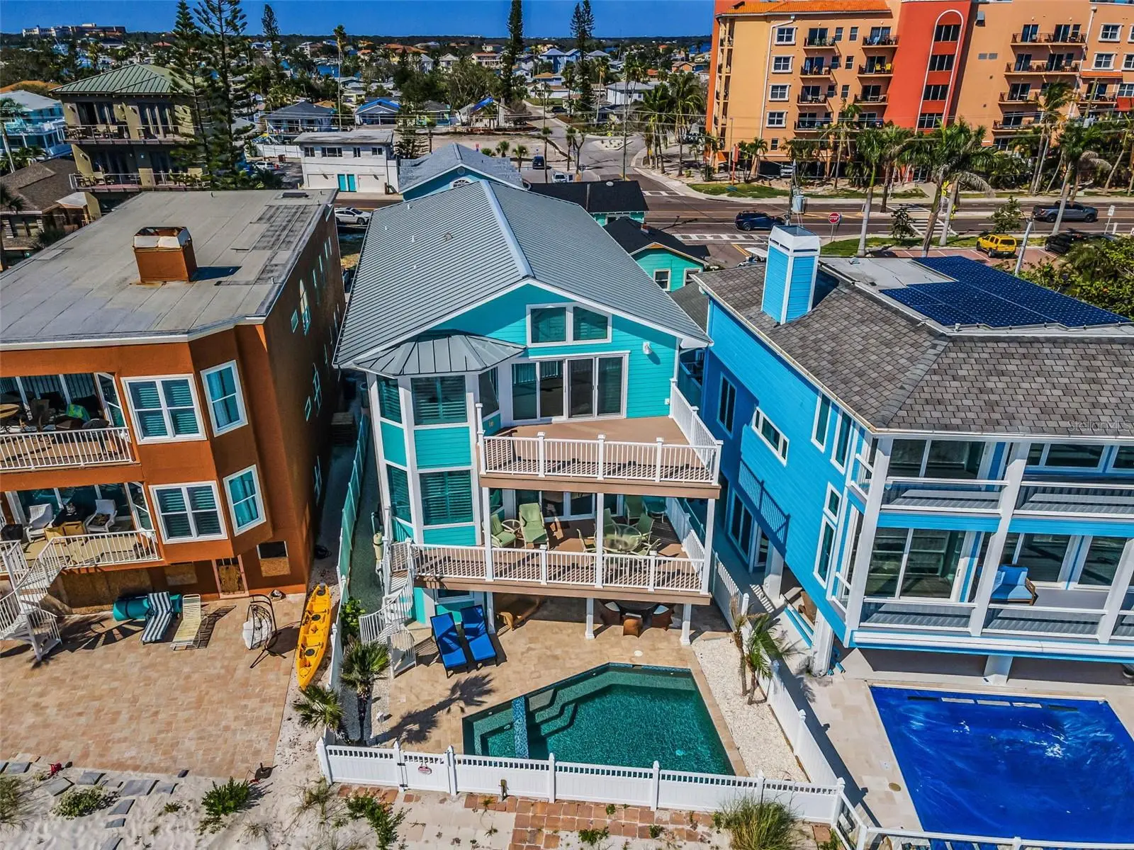 13303 Gulf Lane, FL