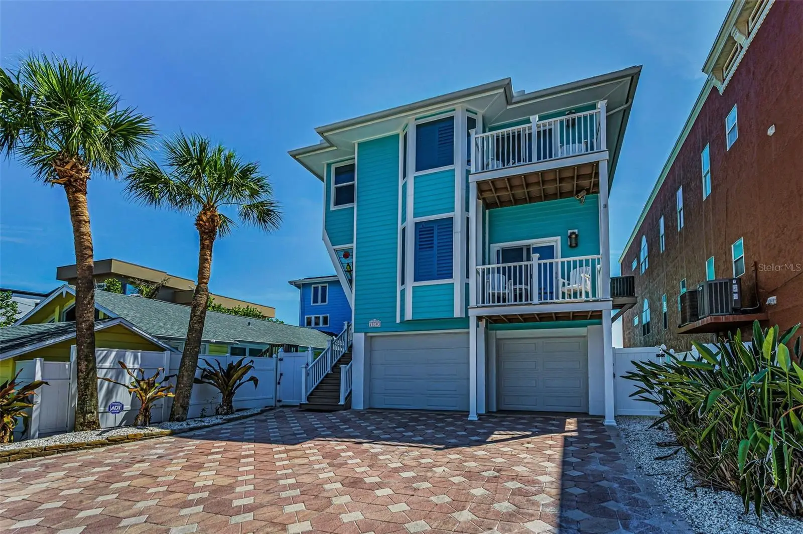 13303 Gulf Lane, FL