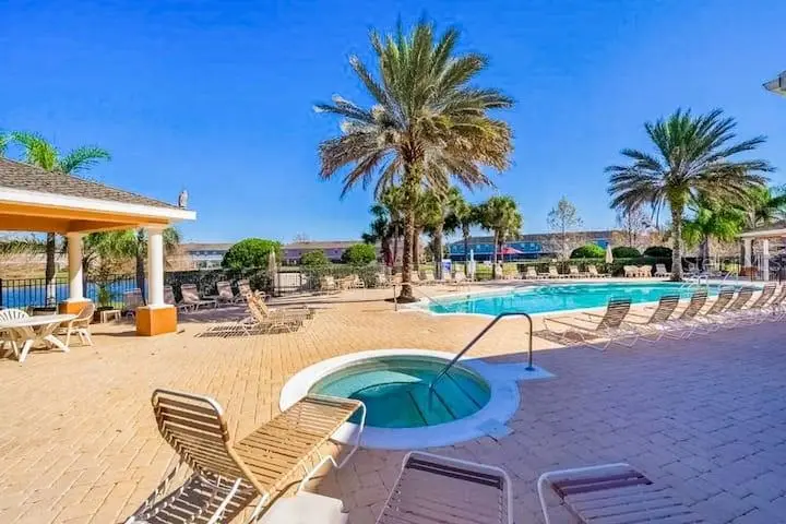 2356 Caravelle Circle, FL