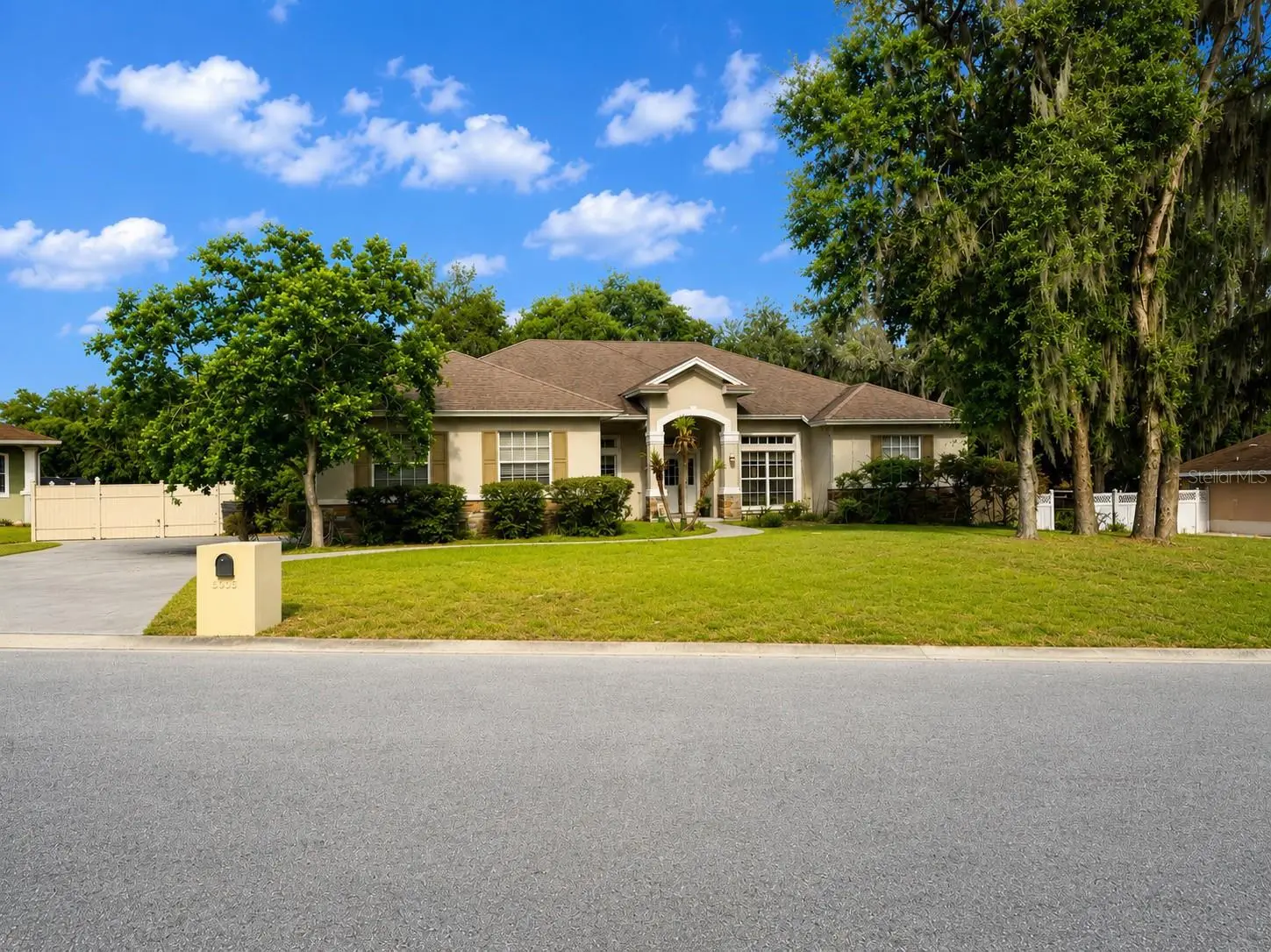 5635 Canvasback Court, FL