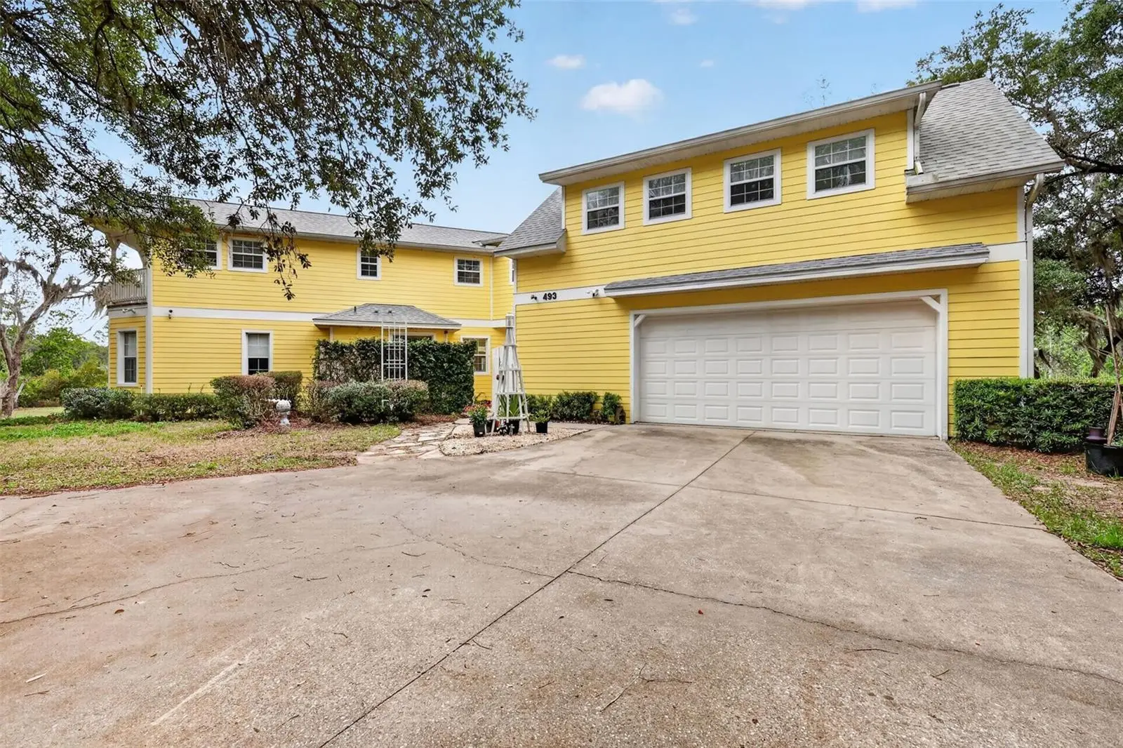 493 Malauka Loop, FL