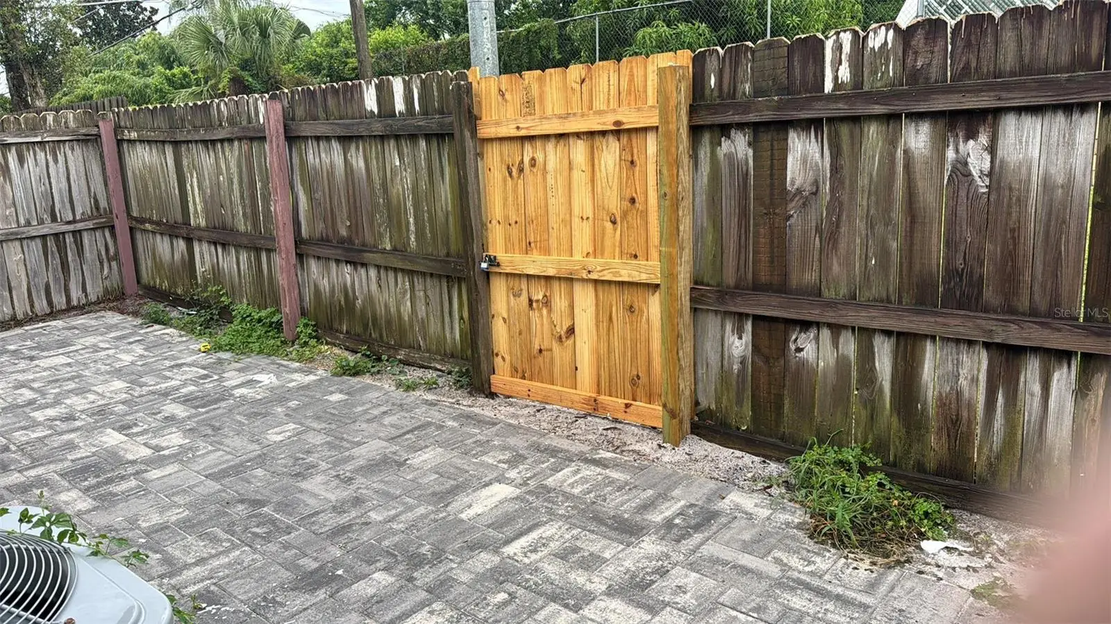 725 Northlake Boulevard, FL
