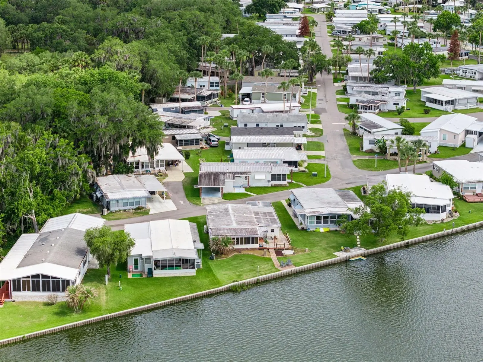 13 Cocos Plumosa Drive, FL