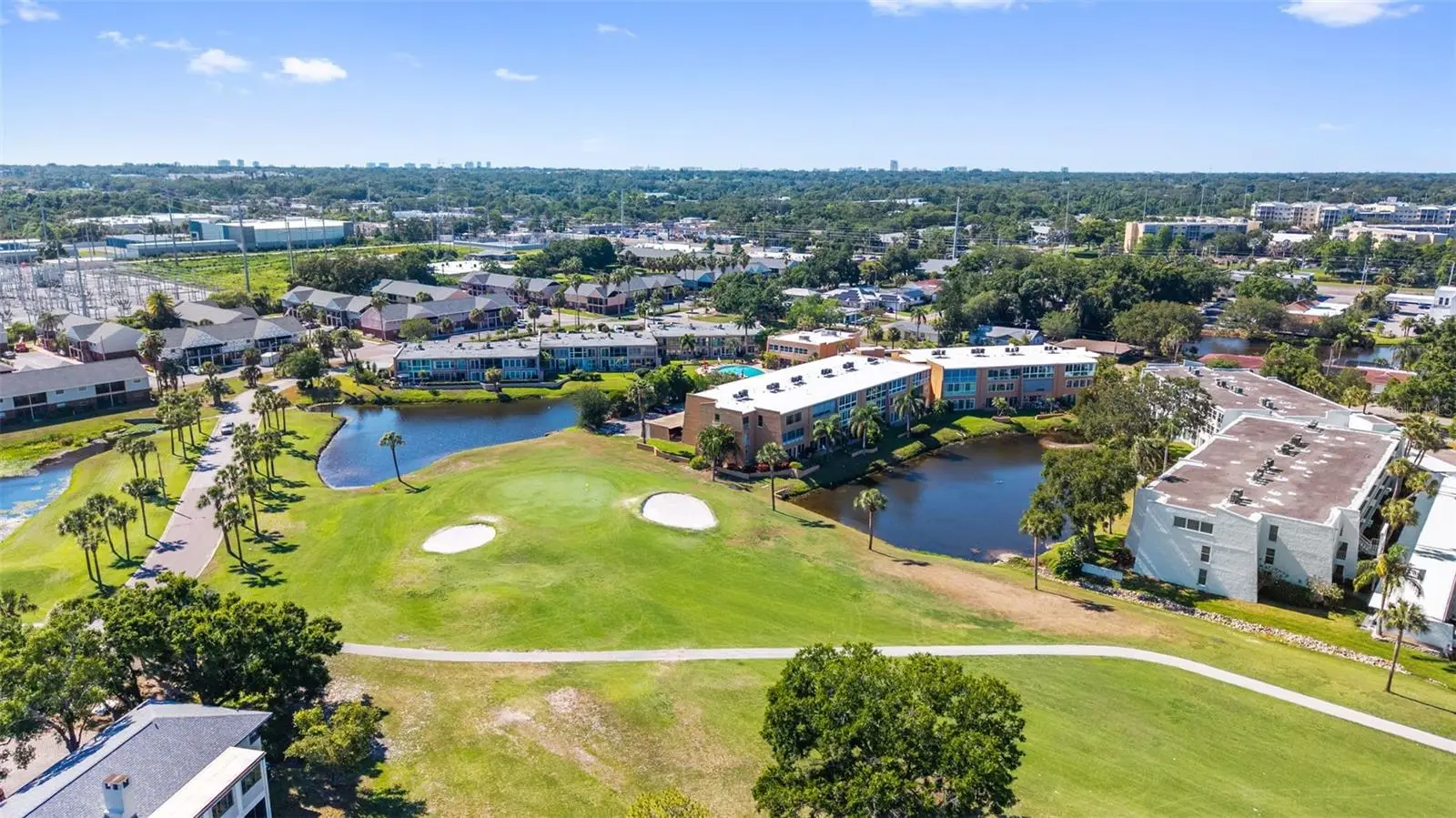 225 Country Club Drive, FL