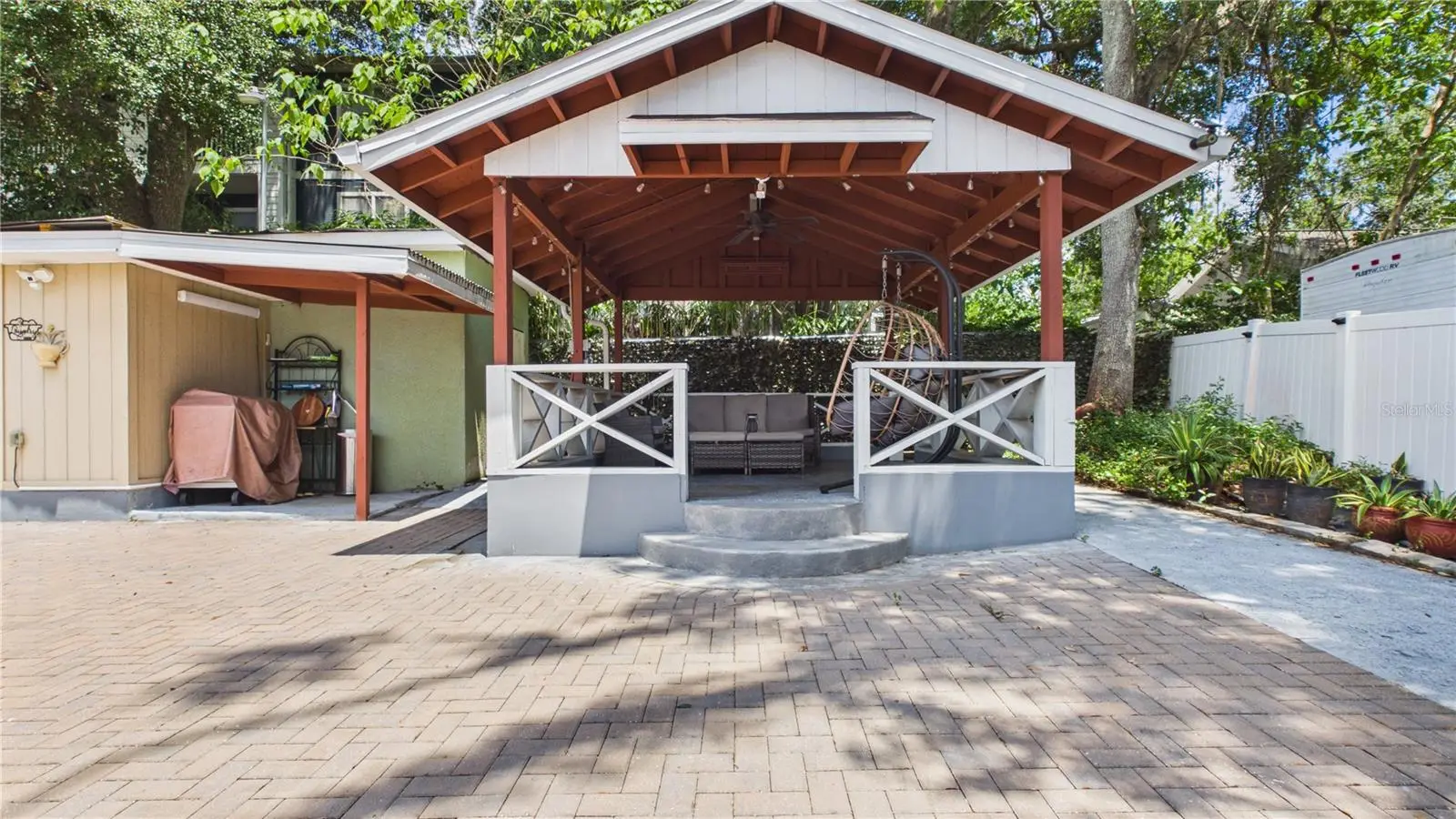 8721 Orangeview Avenue, FL