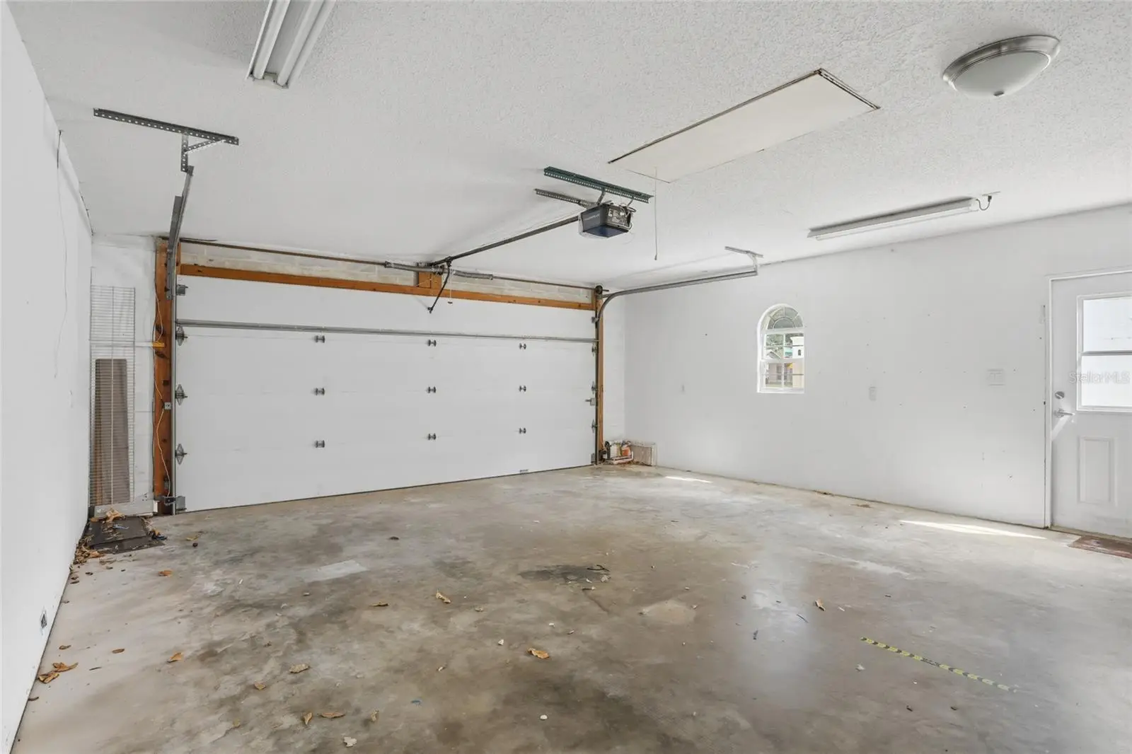 112 Augusta Circle, FL