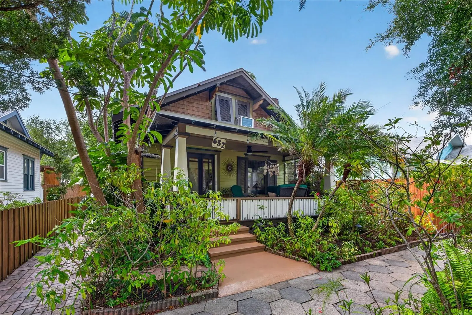 652 8th Avenue, FL