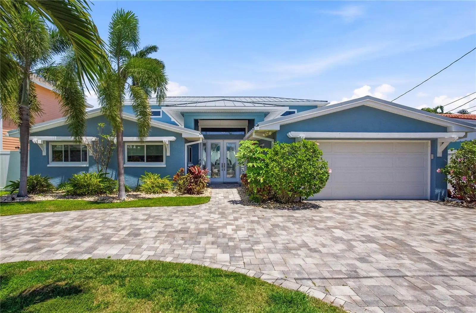 547 Johns Pass Avenue, FL