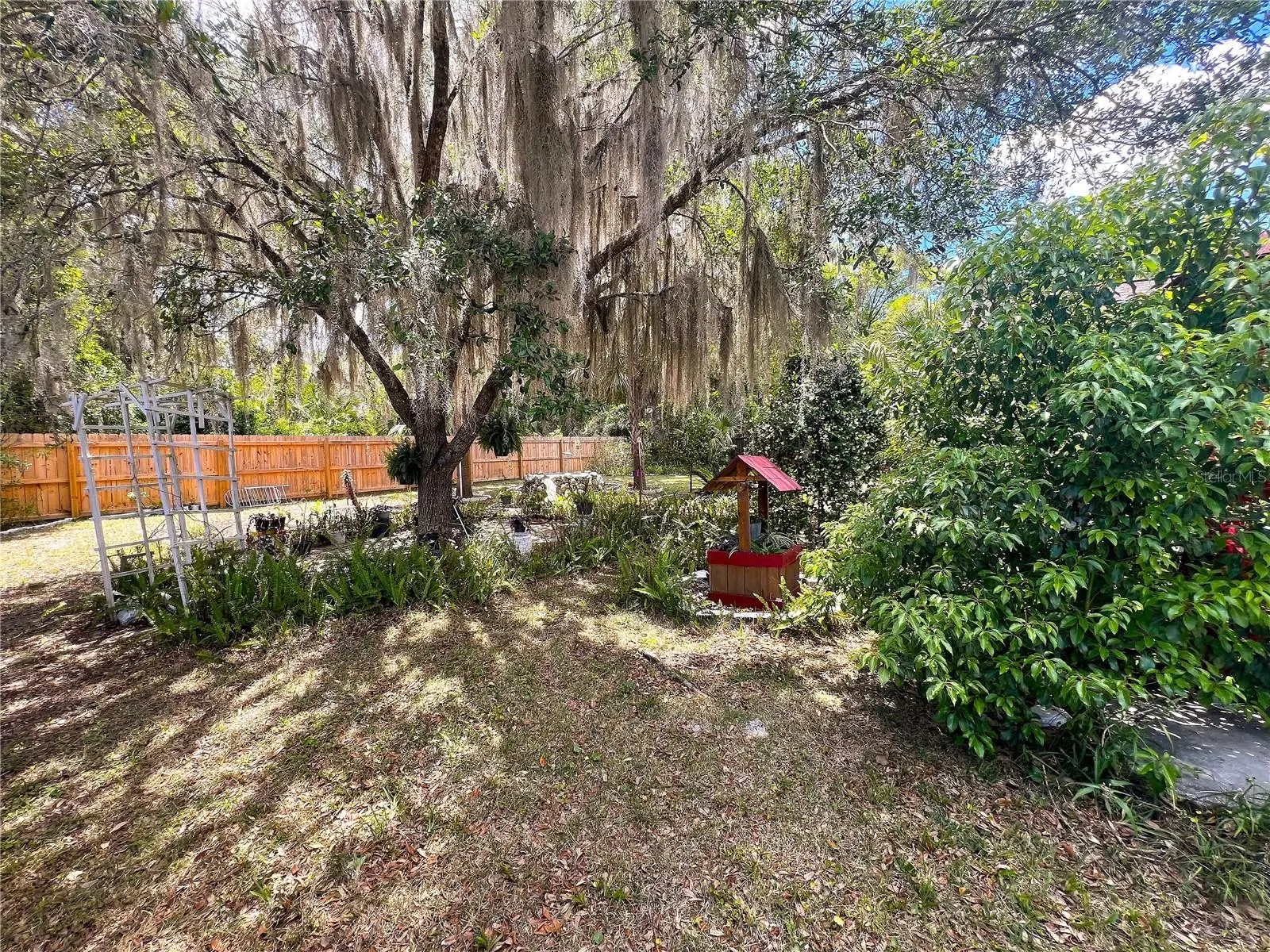 220 11th Street, FL