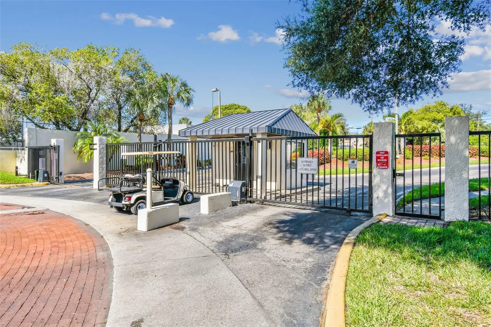 2424 Tampa Bay Boulevard, FL