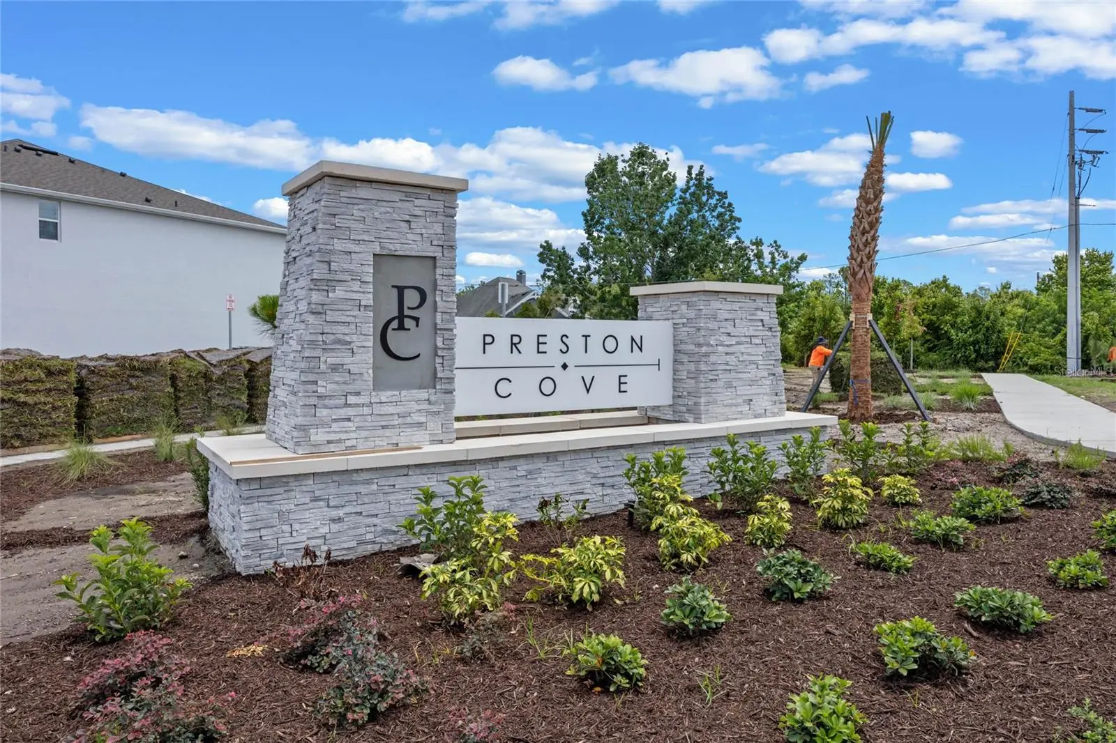 876 Britton Loop, FL