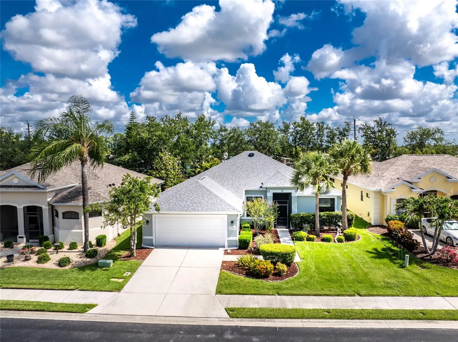 24416 Lakeview Place, FL