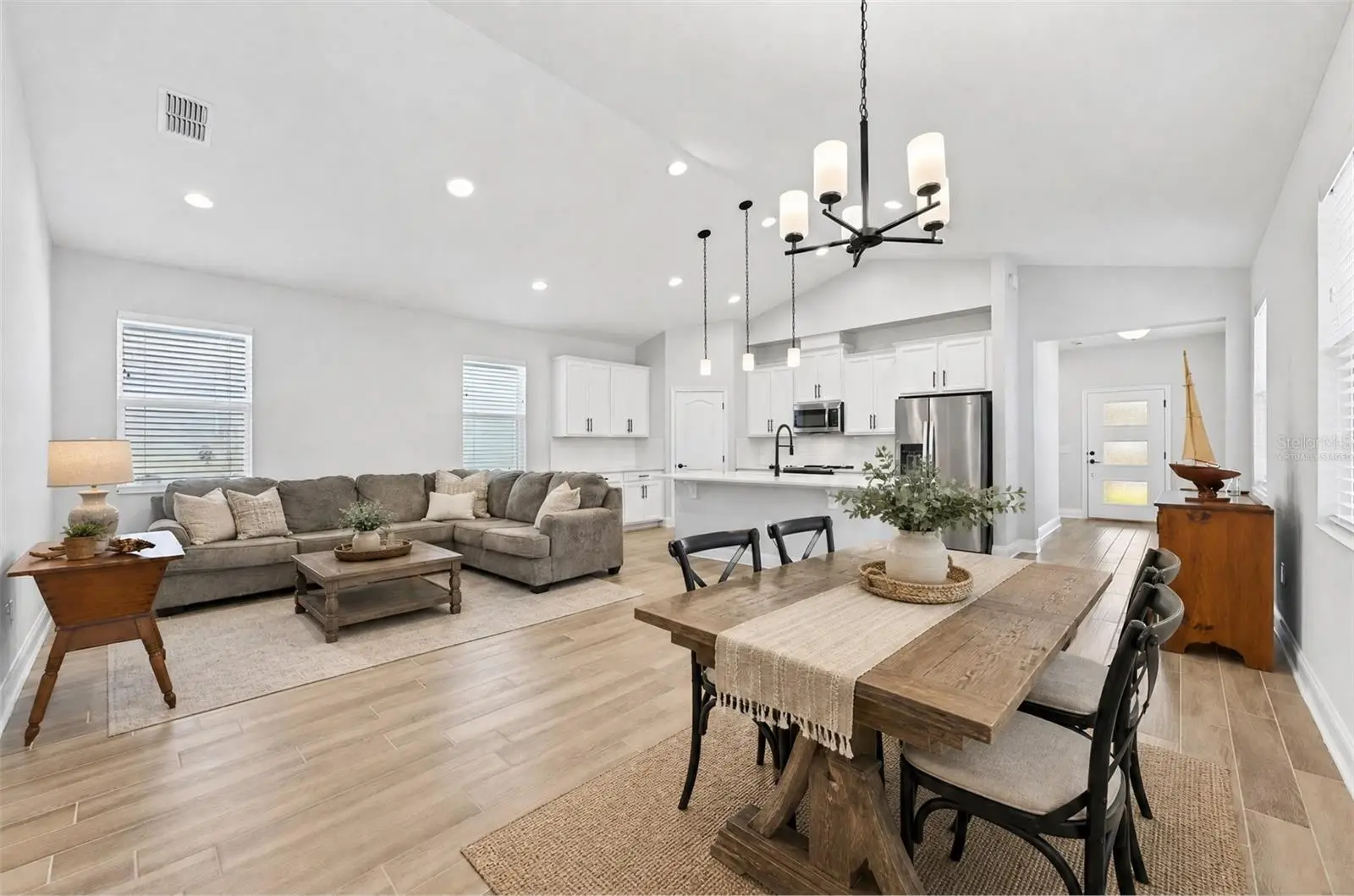 606 Dogfish Lane, FL