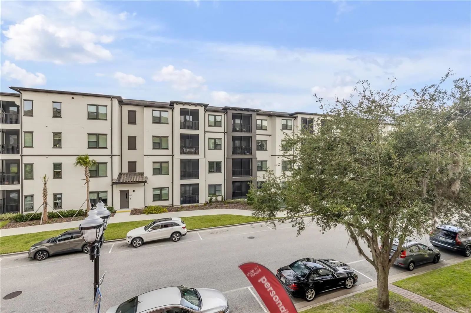 424 Luna Bella Lane, FL