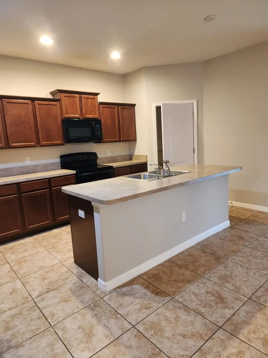2765 Carrickton Circle, FL