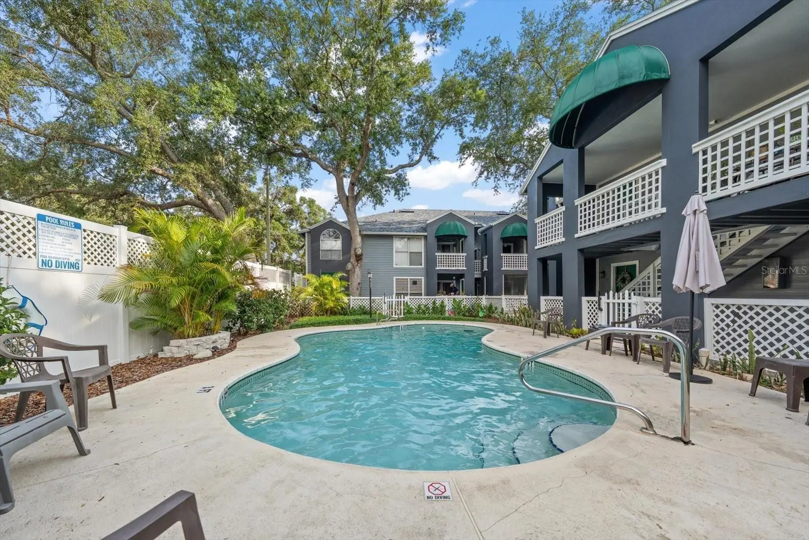 606 Albany Avenue, FL