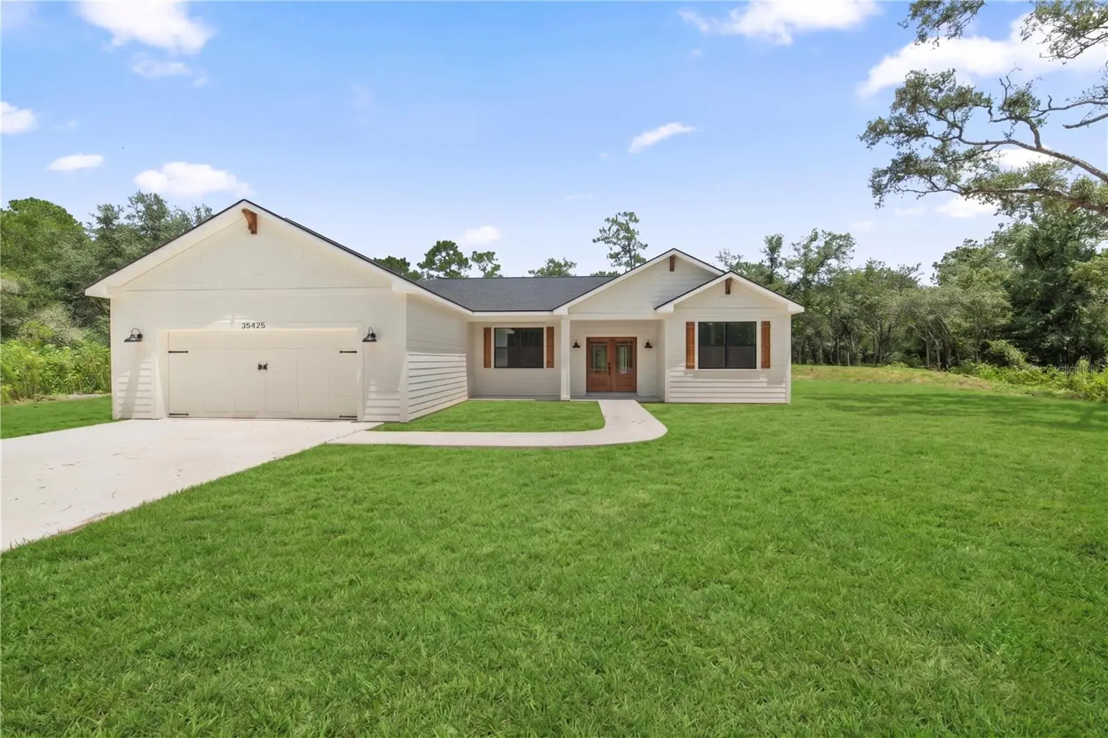 35425 Nutmeg Drive, FL