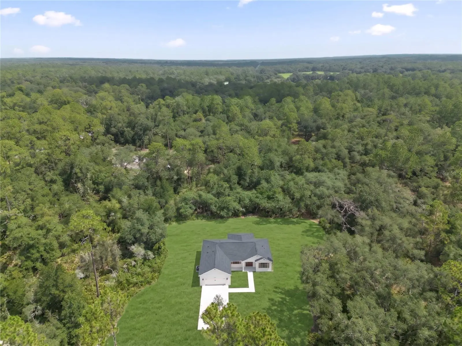 35425 Nutmeg Drive, FL