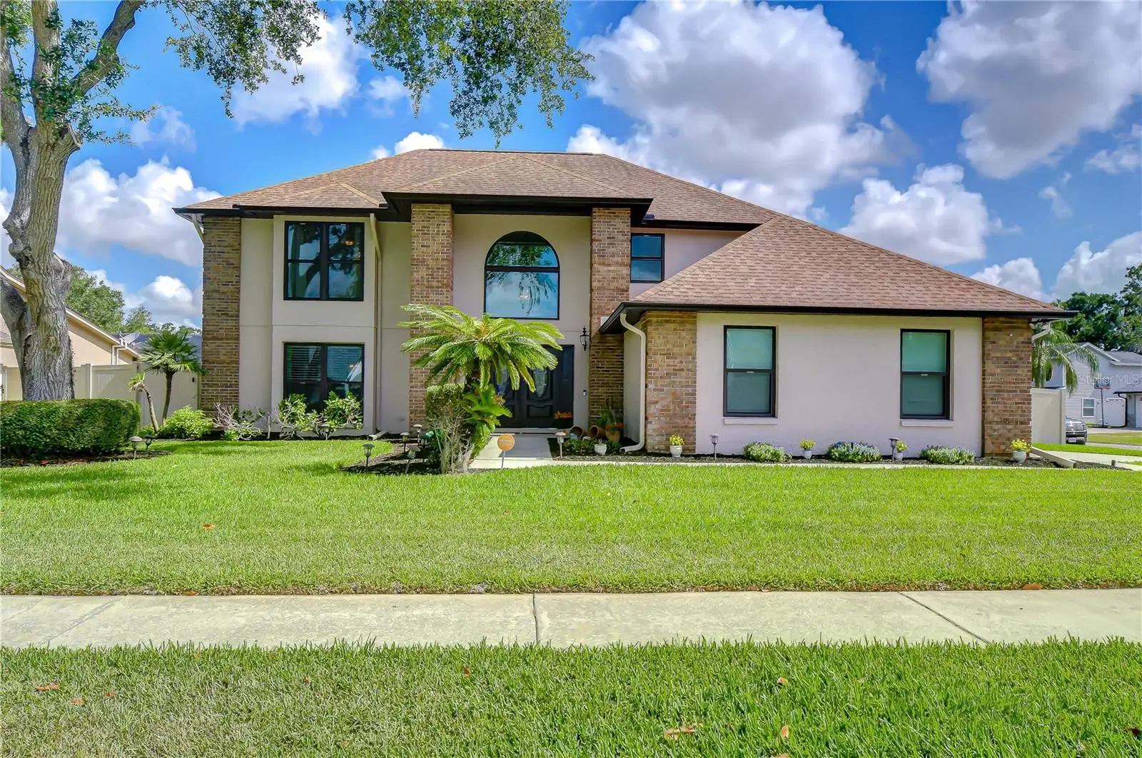 1227 Rainbrook Circle, FL