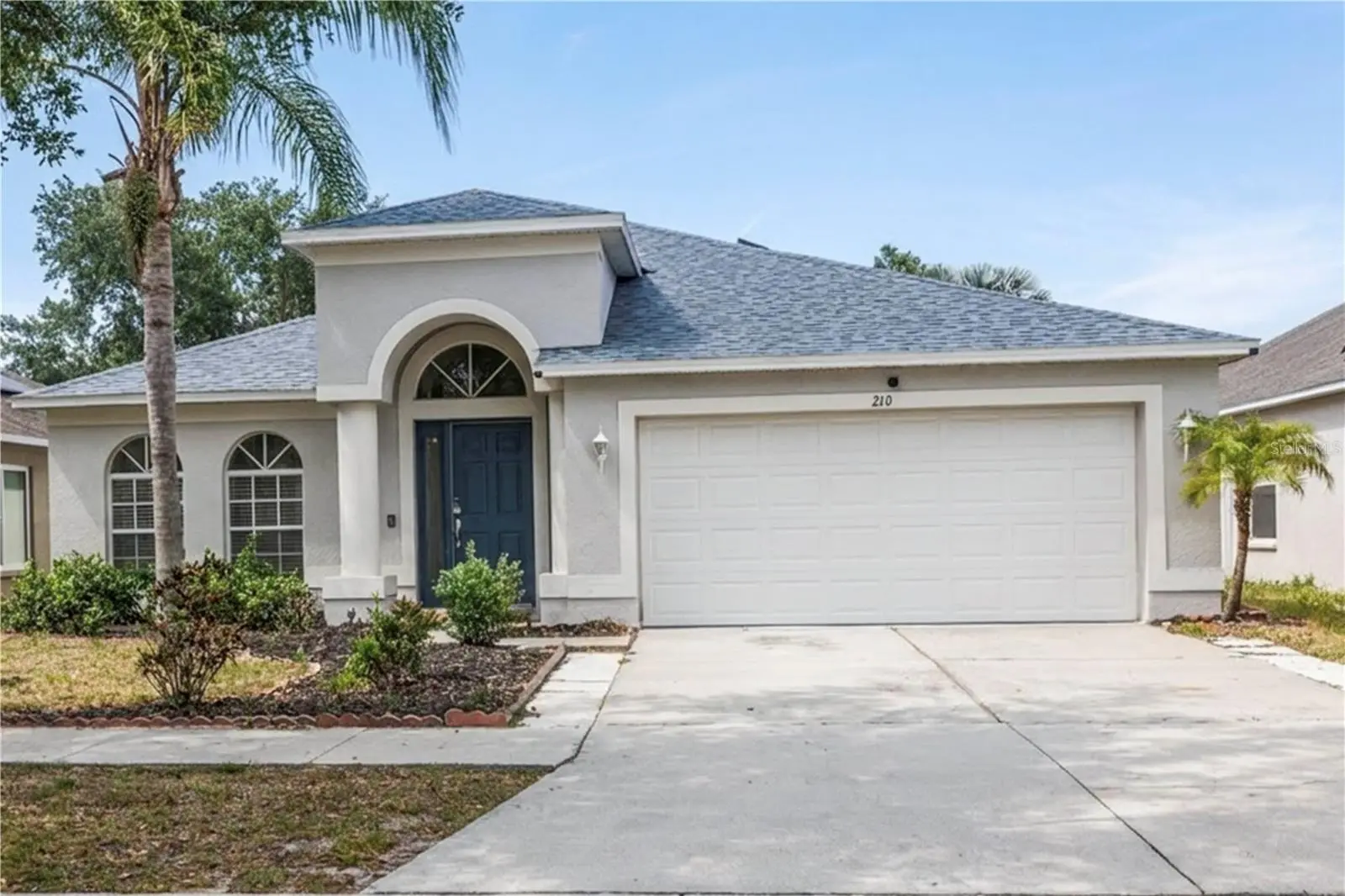 210 Smokey Hill Avenue, FL