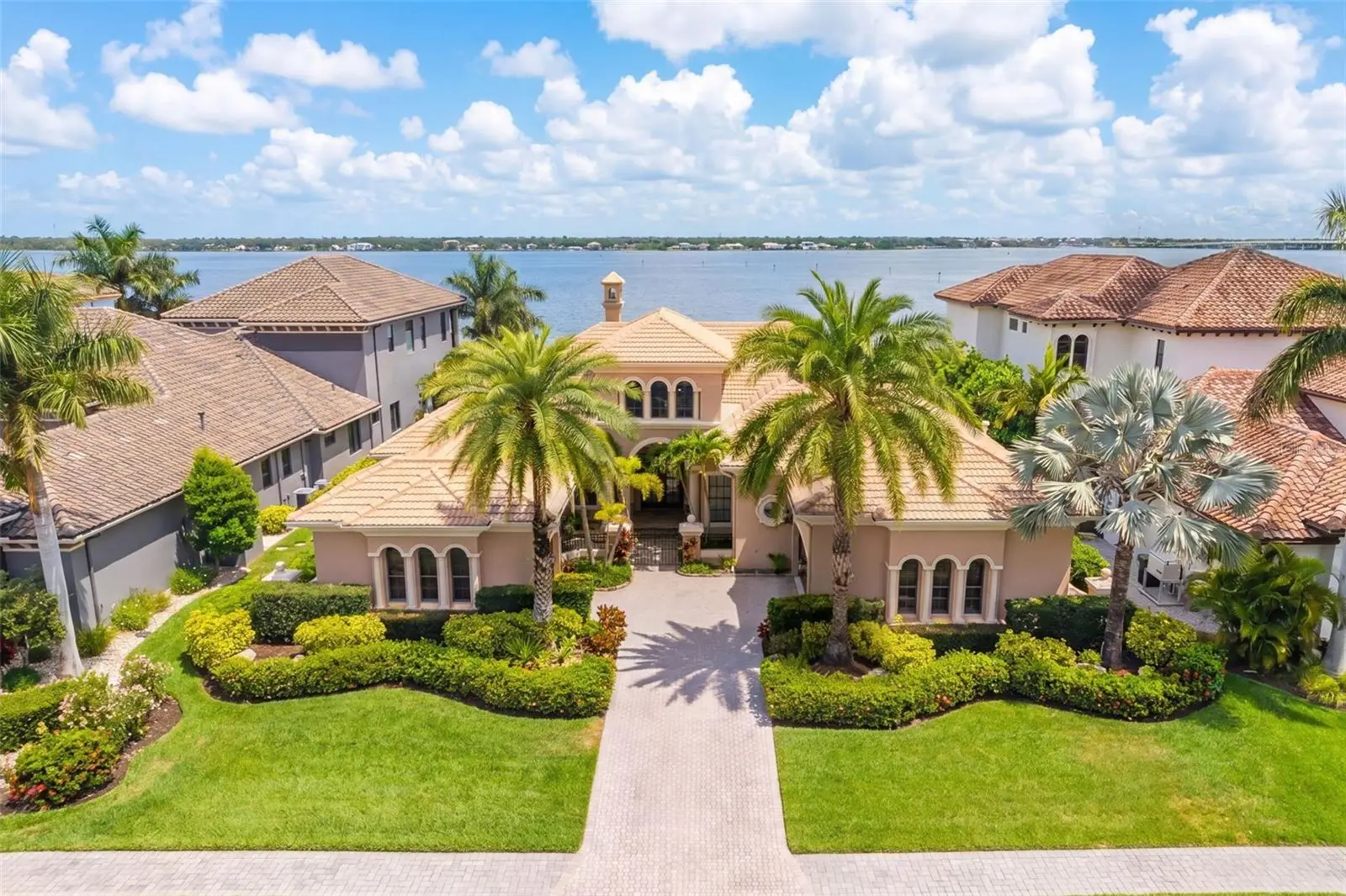 4015 Hawk Island Drive, FL