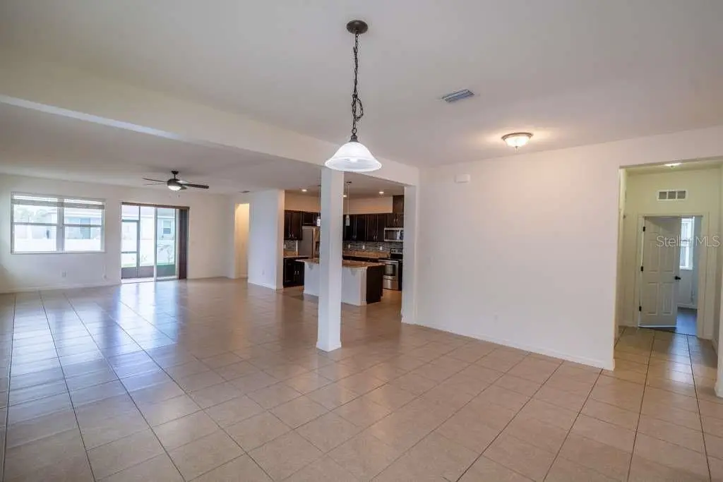 11517 Palmetto Sands Court, FL