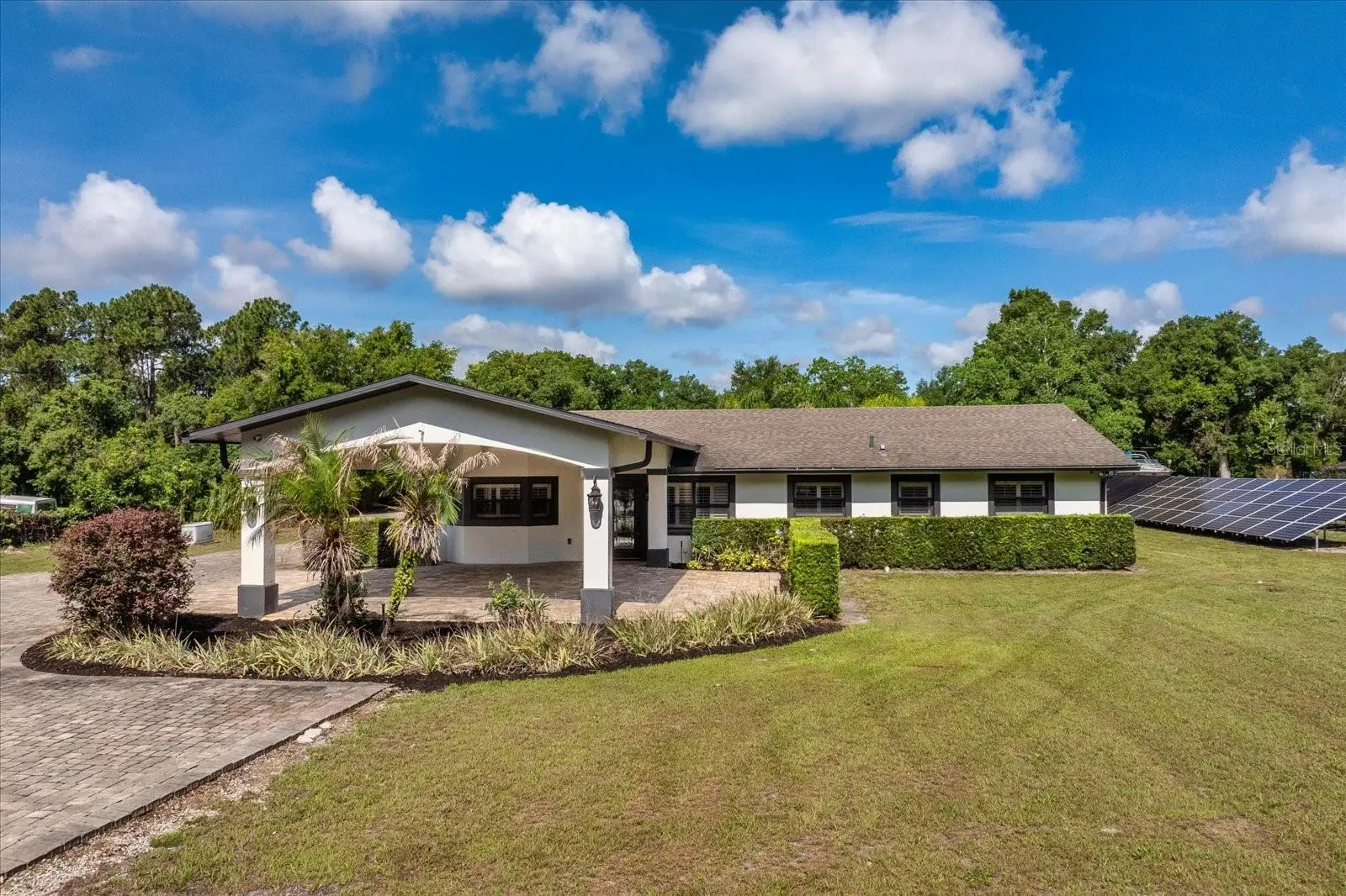 524 Eden Park, FL