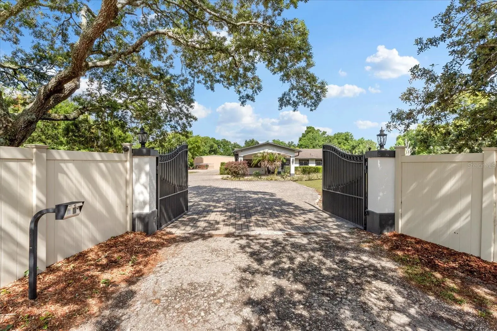524 Eden Park, FL