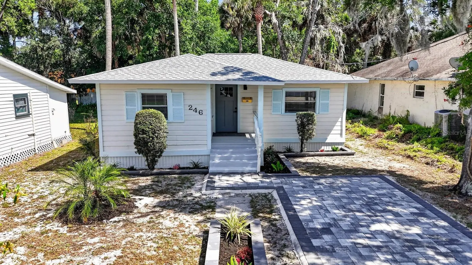 246 Willow Place, FL