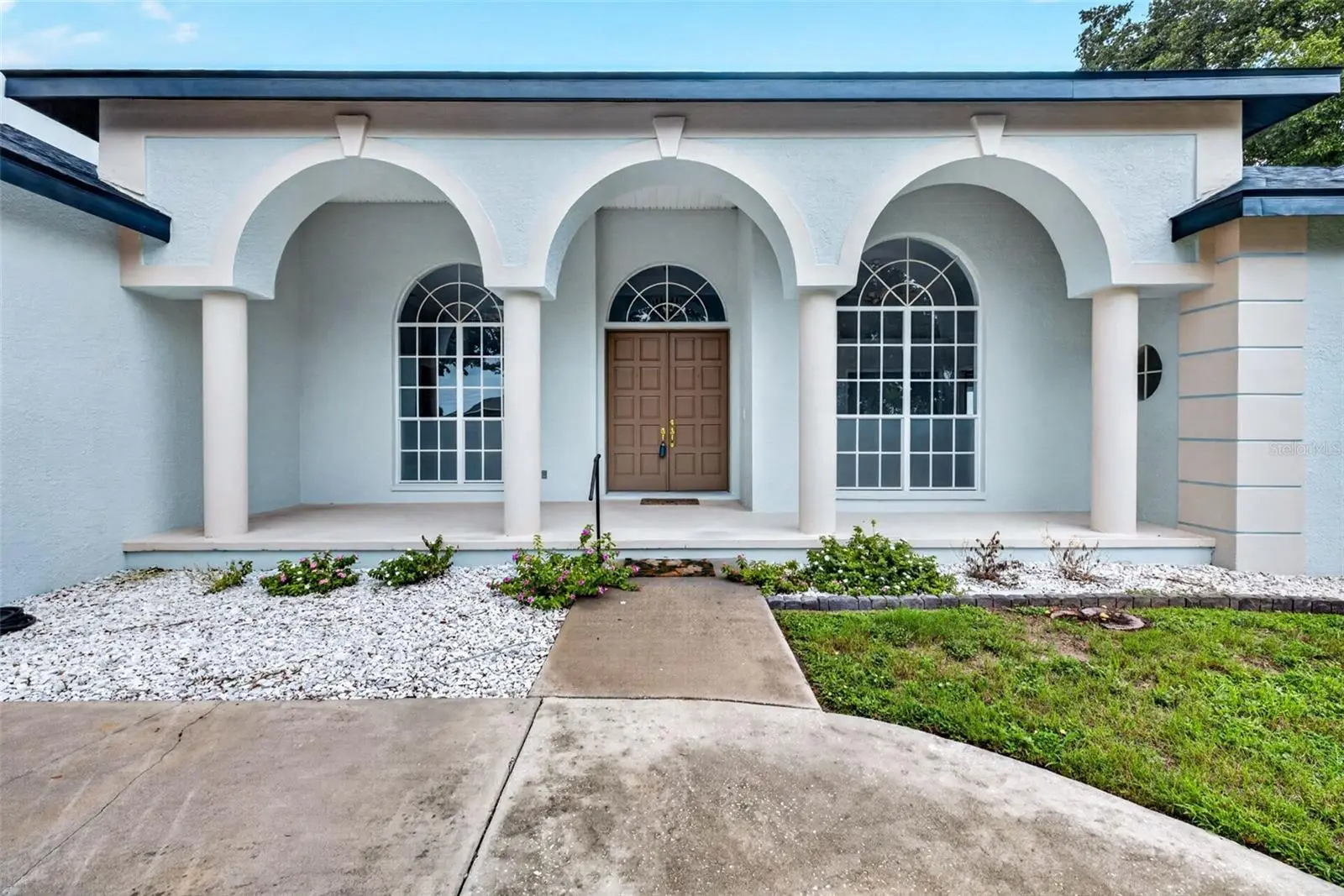 8911 Riverlachen Way, FL
