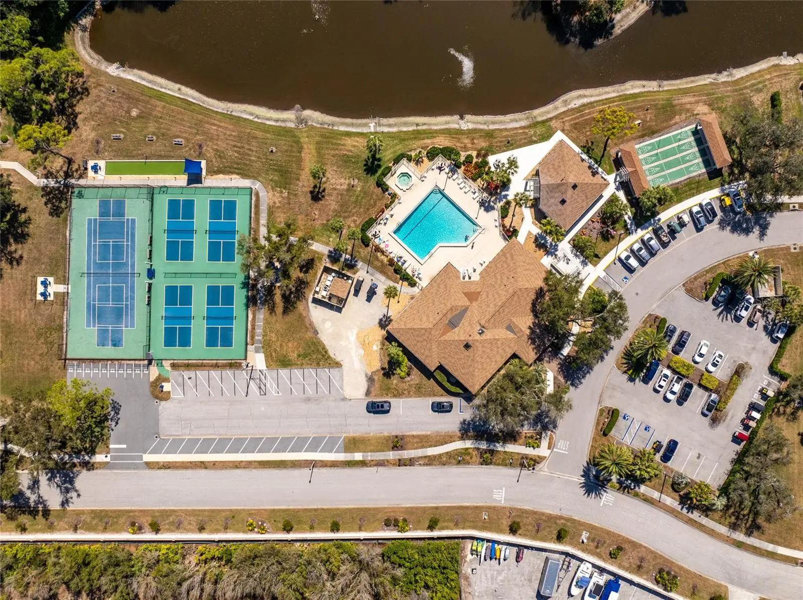 413 Tomoka Drive, FL