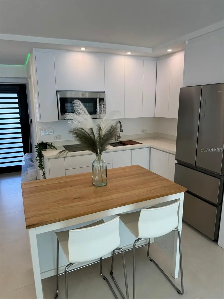 4633 Ave Isla Verde, PR